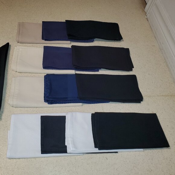 13 piece Ritz Carlton Resort Dining Napkins Deluxe Kitchen Linen - Save $. - Picture 3 of 4